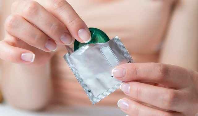 Látex: una alergia que va más allá del preservativo