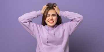 Por qué a veces tienes la sensación de que te duele el pelo