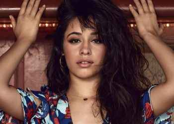 Camila Cabello viaja a República Dominicana, invita «a un teteo»