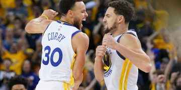 Curry y Thompson afinan la puntería a costa de los Pistons