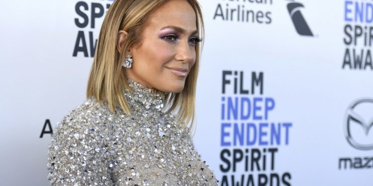 Jennifer Lopez se pasa al ‘bob’, el corte de pelo tendencia en 2022