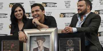 Christian Nodal de nuevo en la polémica: sus padres enfrentan demanda por fraude