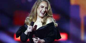 Adele arrasó en los Brit Awards y volvió triunfante a los escenarios tras cancelaciones por Ómicron