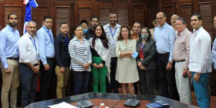 AECID expuso a Coraasan proyecto para abastecer agua a Pedro García