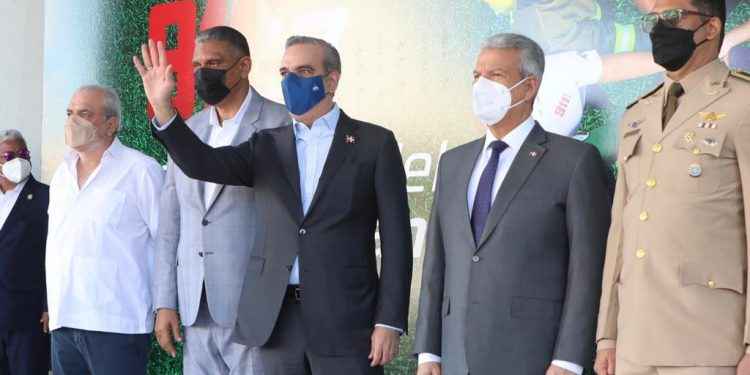 Presidente Abinader supervisa los planes de expansión del Sistema 911 hacia provincias fronterizas