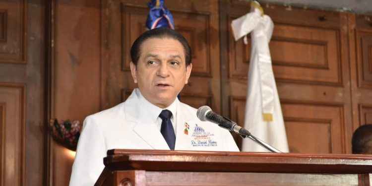 Ministro de Salud considera verja perimetral en la frontera ayudaría a reducir el índice de mortalidad materna