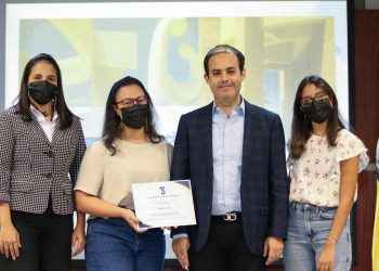 Fundación Madre y Maestra realiza encuentro entre empresarios y estudiantes becarios