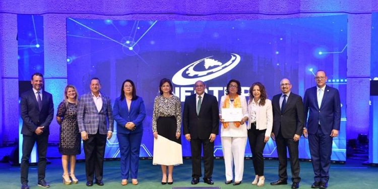 INFOTEP analiza en seminario internacional nuevo modelo de desarrollo para preparar a los docentes del futuro