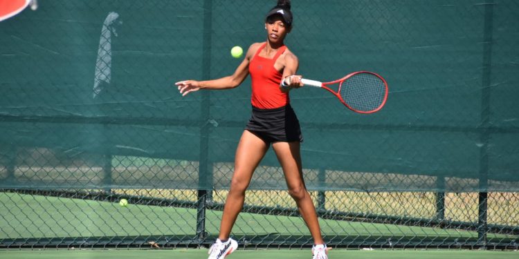 Dominicanos caen en inicio torneos M25 y W25