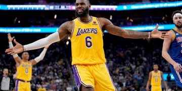 LeBron James hizo historia: superó a Kareem Abdul-Jabbar y se convirtió en el máximo anotador de la NBA