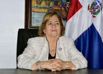 Minerd felicita a estudiantes y motiva al reinicio docencia diaria