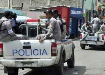 La Policía suspende a oficial por sobar arma en centro de diversión￼