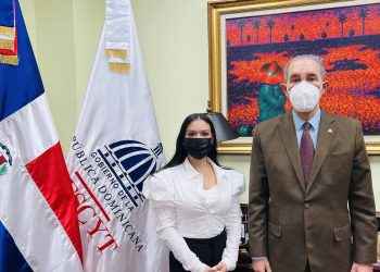 Titular del MESCYT recibe a la ingeniera aeroespacial dominicana Scarlin Hernández