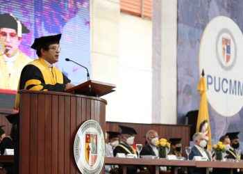 PUCMM celebra 105.ª graduación en campus Santiago