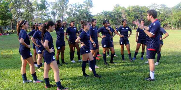 Sedofútbol Femenina Sub-20 trabajó por primera vez en RD