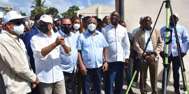Gobierno inicia proceso de titulación de propiedades en Los Alcarrizos y La Guáyiga