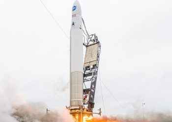 Cohete de Astra Space se incendia minutos después de su lanzamiento y falla en poner en órbita 4 satélites para la NASA