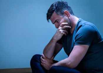 Cómo puede afectar el exceso de preocupación a los hombres