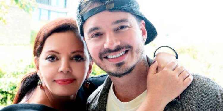 Empeora salud de la madre de J Balvin y es traslada a cuidados intensivos
