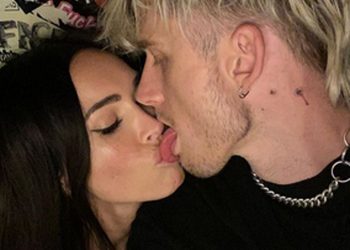 Megan Fox y Machine Gun Kelly aumentan la familia con un gatito