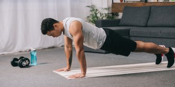 Ejercicio básico para fortalecer los tobillos y evitar esguinces