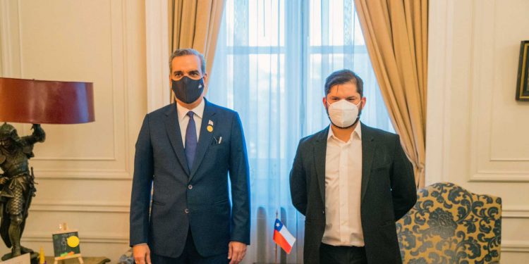 Abinader trata con Boric sobre el fortalecimiento de las relaciones y la cooperación entre la RD y Chile