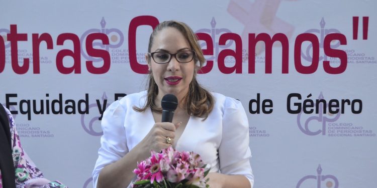 CDP Santiago rinde tributo al espíritu emprendedor de la periodistas que también se despeñan en otras áreas “Nosotras creamos”
