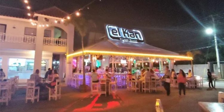 Bares y restaurantes de Punta Cana protestarán el lunes contra restricción horarios