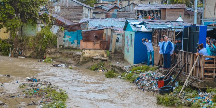 Gobierno inicia trabajos de saneamiento del Arroyo Gurabo, en Santiago, con una inversión de RD$1,392,412,575
