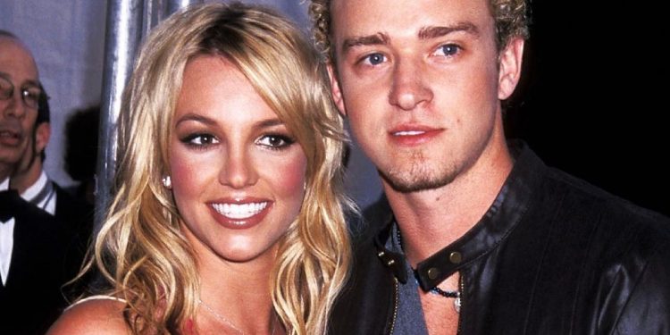 Britney ataca a Justin (y luego borra el mensaje)