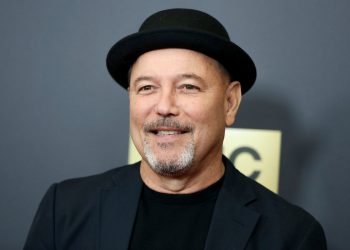 Rubén Blades aconseja a Residente en su lío con J Balvin: “Deja que el niño chille, a veces es mejor”