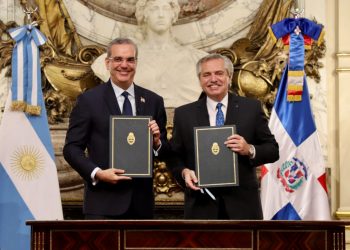 Presidentes de RD, Abinader y de Argentina, Fernández, firmaron este miércoles tres acuerdos de cooperación