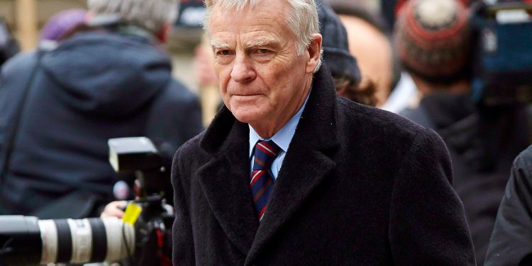 Max Mosley, ex presidente de la FIA, se suicidó disparándose tras saber que tenía un cáncer terminal