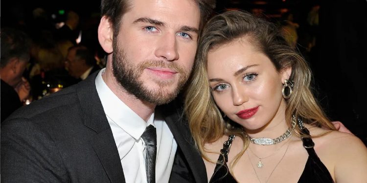 Miley define como “un desastre“ lo suyo con Liam