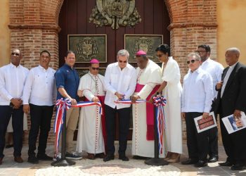 Obispo Castro Marte afirma visitas del presidente Abinader aportan desarrollo a la región