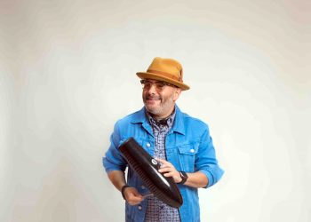 Pavel Núñez presenta Romance Tropical, este lunes en Hard Rock Café SD