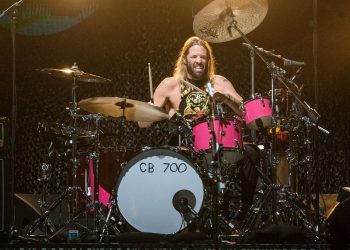 Encuentran muerto a Taylor Hawkins, baterista de Foo Fighters, en un hotel de Bogotá