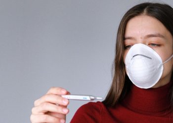 Covid persistente: qué es la niebla mental y cómo se trata