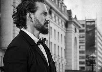 Ricardo Arjona peleará el Grammy con grandes estrellas