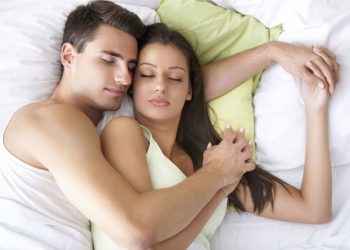 Abrazarse después del sexo, ¿qué beneficios tiene para la salud?