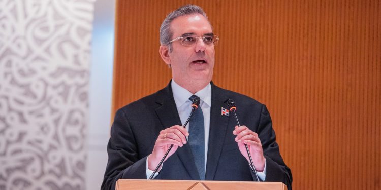 Abinader expone en Suiza las buenas prácticas que avalan liderazgo mundial de RD en batalla al COVID-19