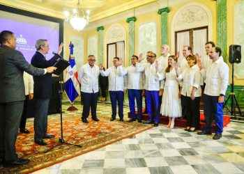 Presidente Abinader juramenta al Comité Organizador de los Juegos Centroamericanos y del Caribe 2026