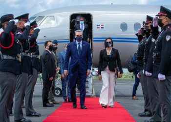 Presidente Abinader llega a Costa Rica; de inmediato realiza actividades agendadas
