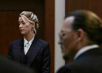 La razón por la que Johnny Depp no mira a los ojos a Amber Heard en el juicio
