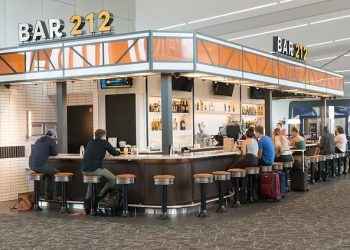 Pasajeros por aeropuertos NY-NJ disfrutarán de mejores precios productos consumen