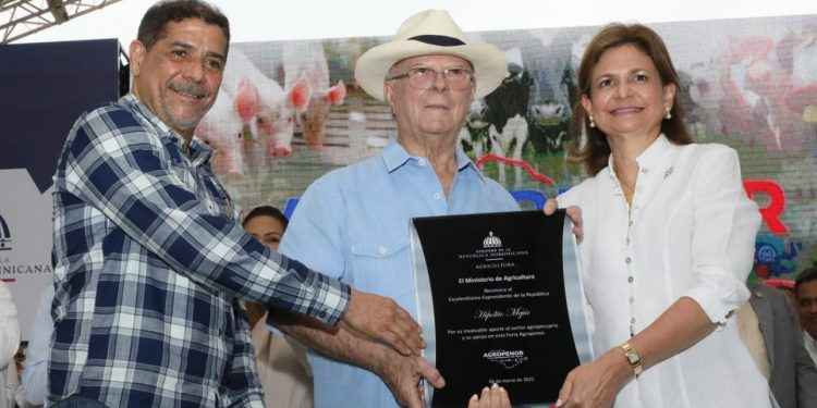 Vicepresidenta Raquel Peña inaugura Feria Agropecuaria de la región Norte en San Francisco de Macorís