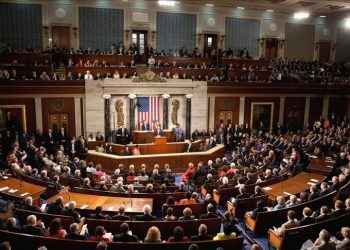 El Senado de EE.UU. vota por un paquete de ayuda de 40.000 millones de dólares a Ucrania, y lo envía a Biden