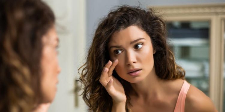 6 alimentos que ayudan a reducir las ojeras