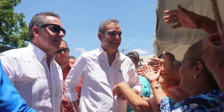 Abinader destaca éxito de Jornadas Inclusión Social de Propeep y promete extender obras en Santiago