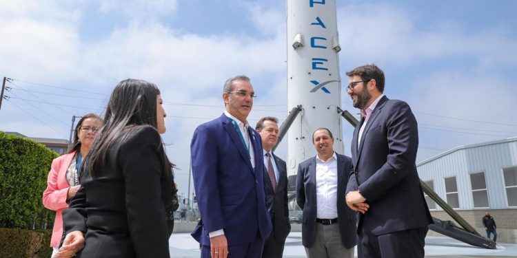 Presidente Abinader destaca proyección de US$3,500 millones en inversiones extranjeras para RD en 2022